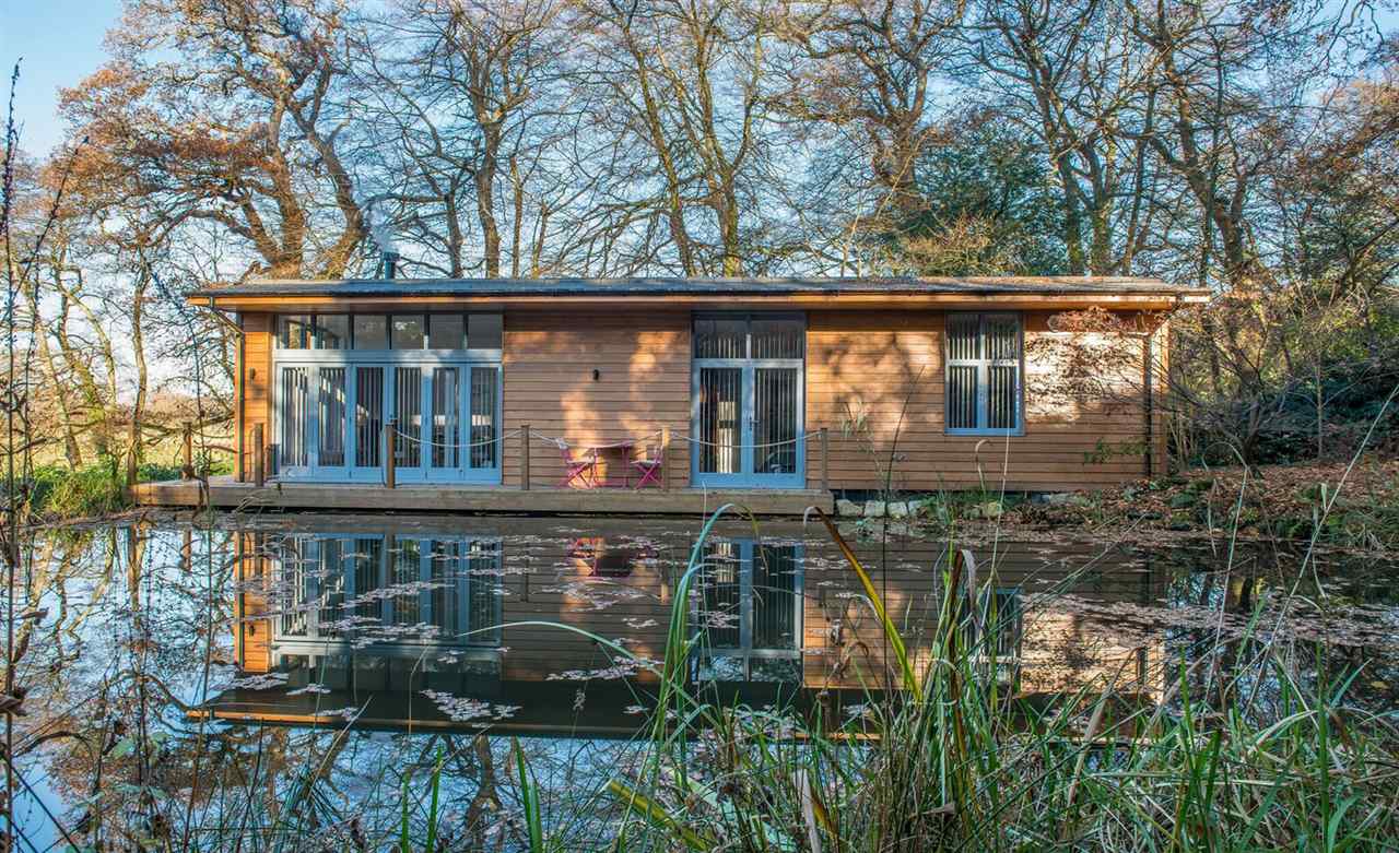 resized-2349823-Exterior shot December 2016.jpg